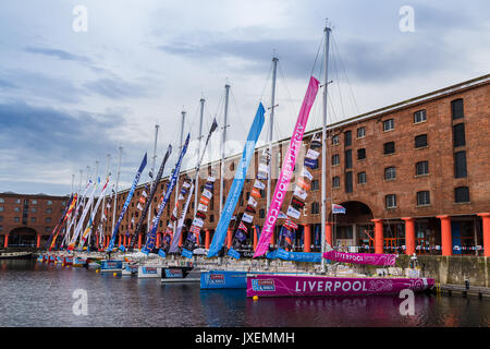 Albert Dock, Liverpool, Großbritannien. 16 Aug, 2017. Die Clipper Race (jetzt in seinem elften Jahr) sieht zwölf Global Teams in einem 40000 Seemeilen rund um die Welt auf einem 70 Fuß-ocean racing Yachten konkurrieren. Die Teams werden durch den Host Hafen von Liverpool am 20. August 2017 verlassen, um ihre erste Etappe - a5200 Meile Meile Fahrt dauert ca. 33 Tage nach Südamerika zu beginnen, wobei auf den Kanarischen Inseln & Flaute auf dem Weg. Credit: Jason Wells/Alamy leben Nachrichten Stockfoto