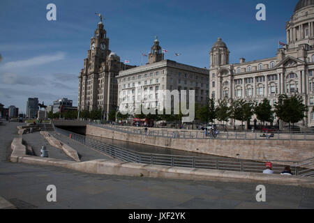 Die drei Grazien Liverpool Waterfront Hafen von Liverpool Gebäude der Cunard Building und der Leber Gebäude Liverpool Merseyside England Stockfoto