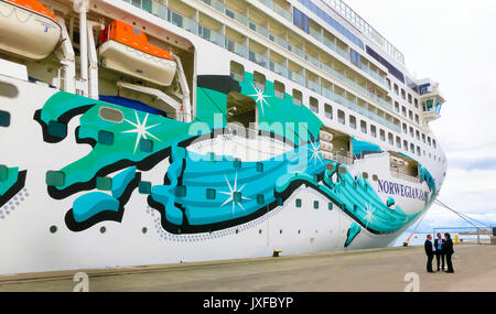 Rom, Civitavecchia, Italien - Mai 03, 2014: Das kreuzfahrtschiff Norwe Stockfoto