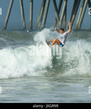 Pro weiblichen Surfer, Coco Ho, bei den US Open von Surfen - Huntington Beach, Kalifornien konkurrieren Stockfoto