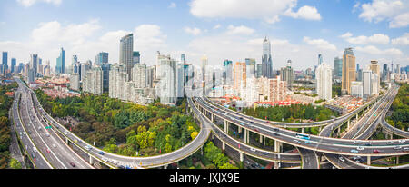 Yanan Straße Überführung, Shanghai Stockfoto