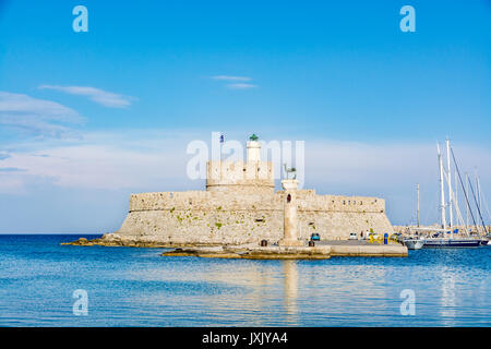 Agios Nikolaos Festung (Fort von Sankt Nikolaus) und Hirsche, ein Symbol der Stadt Rhodos, die Insel Rhodos, Griechenland Stockfoto