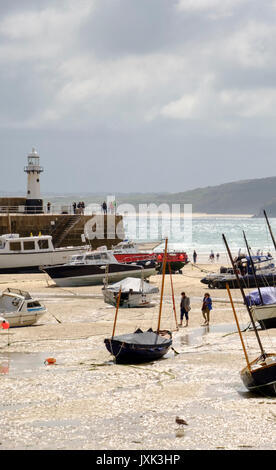 Ausblick Um die Kornische Küstenort St Ives Cornwall England Großbritannien Stockfoto