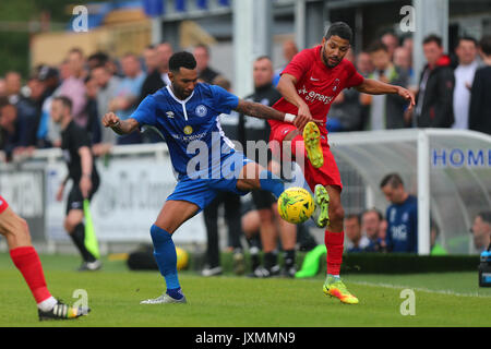 Jermaine Pennant von billericay Stadt Verwicklung mit Jobi McAnuff von Leyton Orient während Billericay Stadt vs Leyton Orient, Freundschaftsspiel Fußball an der Stockfoto