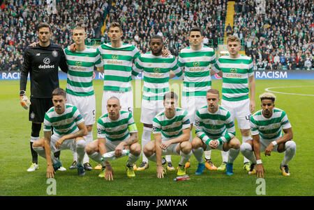 Keltische Mannschaftsgruppe (oberste Reihe von links nach rechts) Torwart Craig Gordon, Jozo Simunovic, NIR Bitton, Jules Olivier Ntcham, Tom Rogic, James Forrest (untere Reihe von links nach rechts) Mikael lustig, Scott Brown, Kieran Tierney, Leigh Griffiths und Scott Sinclair während des UEFA Champions League Play-Off, First Leg Match im Celtic Park, Glasgow. DRÜCKEN SIE VERBANDSFOTO. Bilddatum: Mittwoch, 16. August 2017. Siehe PA Geschichte Fußball Celtic. Bildnachweis sollte lauten: Jeff Holmes/PA Wire Stockfoto