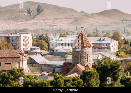 Gori, Shida Kartli Region, Georgien, Eurasien. Tempel des Heiligen Erzengel Kirche im sonnigen Herbsttag. Stockfoto