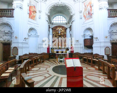 Salzburg, Österreich - Mai 01, 2017 : in der Trinity-Church in Salzburg, Österreich. Die Kirche wurde zwischen 1694 und 1702 gebaut. Stockfoto