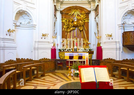 Salzburg, Österreich - Mai 01, 2017 : in der Trinity-Church in Salzburg, Österreich. Die Kirche wurde zwischen 1694 und 1702 gebaut. Stockfoto