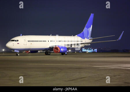 Scheremetjewo, Moskau, Russland - 31. Oktober 2014: Pobeda Boeing 737-800 VQ-BTC stehend an den Internationalen Flughafen Sheremetyevo. Stockfoto