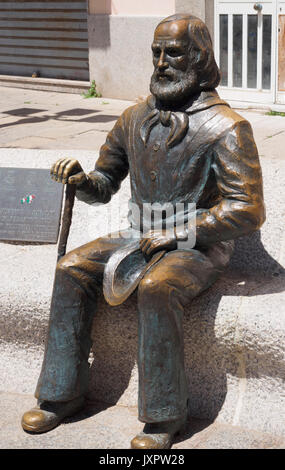 Italien, Sardinien - Insel La Maddalena. Die Statue von Garibaldi. Stockfoto