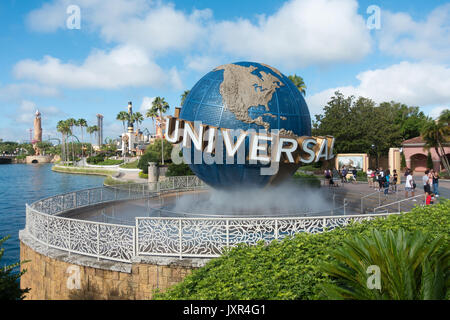 Die universelle Globus am Eingang zu den Universal Studios Orlando, Florida. Stockfoto