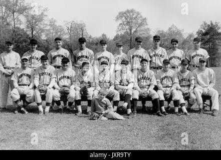 Baseball, Bob Owings, Ray Loy, Russ, Englisch, Bill Benjamin, Ernie Mafee, Al Anthony, Bill Kinling, Dana Helelle, Lou Koerber, James Donald Paulus, Don Chambers, Dustin Vitrano, Bernie Baake, Portrait von Baseball Team 1947 an der Johns Hopkins University, 1947. Stockfoto