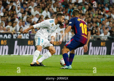 Madrid, Spanien. 16 Aug, 2017. Daniel Carvajal Ramos (2) Spieler von Real Madrid. Jordi Alba Ramos (18) der FC Barcelona Spieler. SPANISCH SUPER CUP zwischen FC Barcelona vs Real Madrid im Santiago Bernabeu in Madrid, Spanien, 16. August 2017. Credit: Gtres Información más Comuniación auf Linie, S.L./Alamy leben Nachrichten Stockfoto