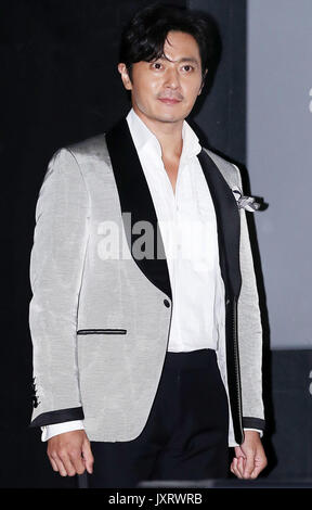 S. Korean actor Jang Dong-gun Koreanische Schauspieler Jang Dong-gun, die Sterne im neuen Film "V.I.P.", betritt eine Werbung Veranstaltung in Seoul am 12.08.16., 2017. Der Film wird in Südkorea am 24.8 freigegeben werden. (Yonhap) / 2017-08-17 08:04:29/ <1980-2017 YONHAPNEWS AGENTUR. . > Photo via Newscom