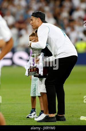 Madrid, Spanien. 16 Aug, 2017. 07 Cristiano Ronaldo (Real Madrid), die während der spanischen Super Cup zweite Bein Fußball Spiel zwischen Real Madrid und Barcelona im Santiago Bernabeu in Madrid, Mittwoch, August 16, 2017. Credit: Gtres Información más Comuniación auf Linie, S.L./Alamy leben Nachrichten Stockfoto