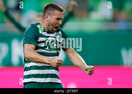 Budapest, Ungarn. 17 Aug, 2017. Daniel Bode von Ferencvarosi TC feiert sein Ziel während die ungarische OTP Bank Liga Match zwischen Ferencvarosi TC und Swietelsky Haladas an Groupama Arena am 17. August in Budapest, Ungarn, 2017. Credit: Laszlo Szirtesi/Alamy leben Nachrichten Stockfoto