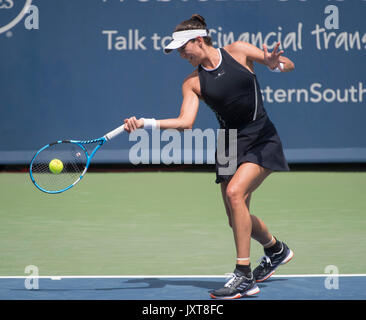 August 17, 2017: garbine Muguruza (ESP) Schlachten gegen Madison (USA), am Westlichen und Südlichen Öffnen bei Lindner Family Tennis Center in Mason, Ohio gespielt wird. © Leslie Billman/Tennisclix/CSM Stockfoto