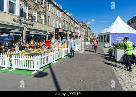 Edinburgh International Book Festival in der George Street in Edinburgh Festival Fringe Edinburgh Schottland Großbritannien 2017 Stockfoto