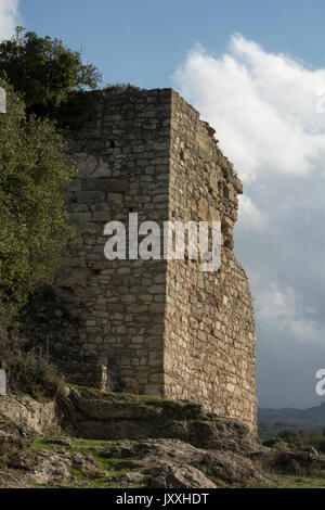 Pirgos ist ein Turm - wie Römische Befestigungsmauer rund um die Römische Ort Eleutherna im Zentrum von Kreta. Stockfoto