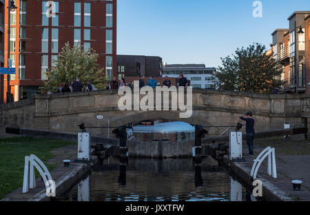 Einige wunderbare Gebäude, Architektur und Funktionen um Leeds City Centre Stockfoto