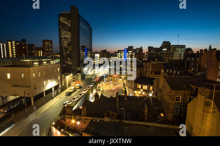 Wunderschöne Aussicht in Leeds bei Sonnenuntergang im Sommer 2017 Stockfoto