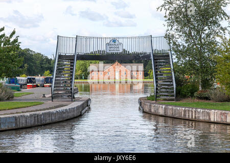 Swanley Bridge Marina auf dem Llangollen-kanal, Burland, Stockfoto