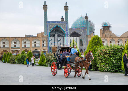 Iran: Naghsh-e Jahan Square (Imam Square oder Shah Square) in Isfahan (ispahan). Im Hintergrund, das Shah Moschee Stockfoto