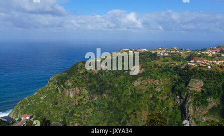 Madeira - Aussichtspunkt an der Küste in der Nähe der Stadt Faial Stockfoto