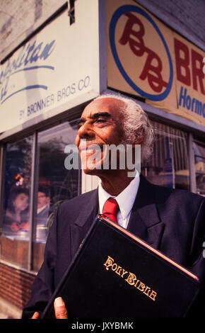 Nathaniel Bronner der Bronner Brüder Kosmetik bei seinem Auburn Avenue Store in Atlanta, Georgia Stockfoto