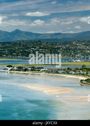 Die Knysna Lagune von Knysna Heads, Garden Route, Provinz Westkap, Südafrika gesehen. Stockfoto