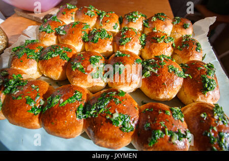 Lecker Frikadellen heißen pattirs Hausgemachte Frikadellen mit Petersilie. Stockfoto