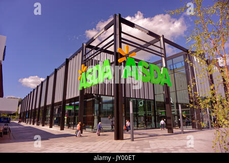 Die Asda Stores in der neuen Barons Kai Entwicklung in Northwich, Cheshire, England, UK. Stockfoto