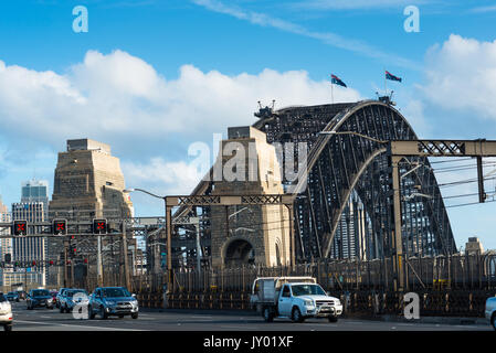 Sydney Harbour Bridge vom Fußweg auf der Brücke gesehen. Sydney, NSW, Australien. Stockfoto