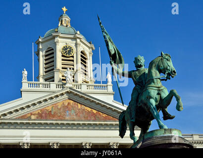 Brüssel, Belgien. Setzen Sie Royale. Statue (1848, Eugene Simonis): Gottfried von Bouillon, erhöhen des ersten Kreuzzugs Stockfoto