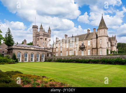 Balmoral Castle, schottische Residenz der königlichen Familie, Crathie, Royal Deeside, Aberdeenshire, Schottland, Vereinigtes Königreich Stockfoto