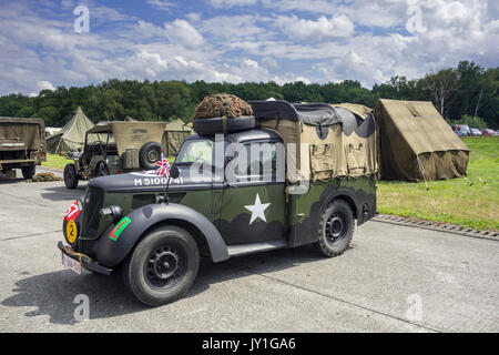 WW2 US Army Hillman Light Utility Truck/militärische Hillman Tilly im Zweiten Weltkrieg militaria Messe Stockfoto