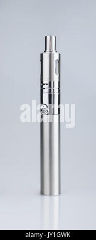 Einzelne e-Zigarette vaping Gerät auf grauem Hintergrund Stockfoto