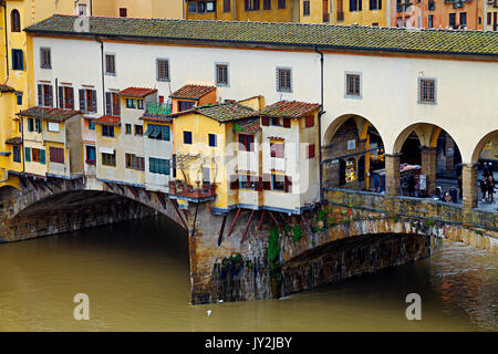 Florenz, Italien - 14 Januar, 2013: Detail der Ponte Vecchio voll von Touristen besucht. Ponte Vecchio ist eine der beliebtesten Attraktionen in Florence. Stockfoto