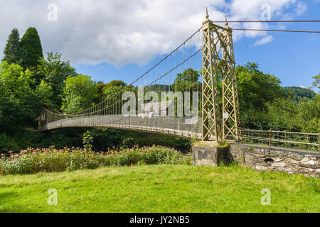 Die sappeure Hängebrücke über den Fluss Conwy in 1930 gebaut und ein Wahrzeichen im Dorf Betws-y-Coed im Norden von Wales Stockfoto