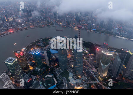 Pudong aus dem Shanghai Tower, China Stockfoto