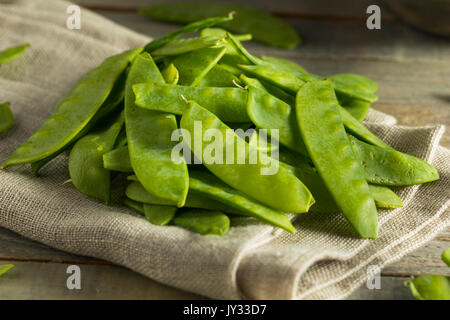 Rohe Grüne organische Schnee Erbsen bereit zu Essen Stockfoto