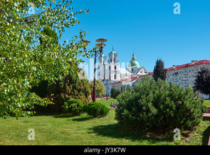 Die Kathedrale des Heiligen Franz Xaver im Zentrum der Stadt in Grodno. Belarus Stockfoto