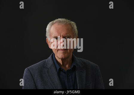 Edinburgh, Schottland, Großbritannien. 18 Aug, 2017. Edinburgh International Book Festival. Freitag 18. August. Schottische Autor James Kelman präsentiert seinen neuesten Roman, ein Schauer und andere Geschichten war. Credit: Stuart Cobley/Alamy leben Nachrichten Stockfoto