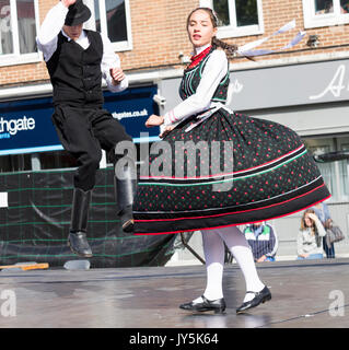 Tänzer aus Ungarn im Jahr 2017 Billingham Internationale Folklore Festival der Welt tanzen. Billingham, England, UK. Stockfoto