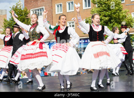 Tänzer aus Ungarn im Jahr 2017 Billingham Internationale Folklore Festival der Welt tanzen. Billingham, England, UK. Stockfoto