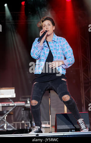 Montreal, Kanada. 18 Aug, 2017. Montreal, Kanada. 18.08.2017. Kanadische Singer Songwriter form Halifax, Ria Mae ist der Opening Act Nelly Furtado in Montreal Credit: Richard prudhomme/Alamy leben Nachrichten Stockfoto