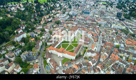 Stiftskirche Stadt St. Gallen *** Local Caption *** St. Gallen, St. Gallen, Sankt Gallen, Verkehr, Stadtbild, Downtown, Architektur, Stadt, Switzerlan Stockfoto