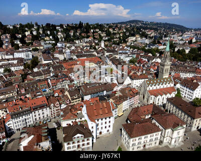 Luftbild Altstadt St. Gallen *** Local Caption *** St. Gallen, St. Gallen, Sankt Gallen, Kirche, Stadt, Cityscape, Tourismus, Kultur, Schweiz, Aeria Stockfoto