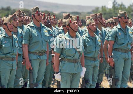 Soldaten der "Tercio', die Spanische Fremdenlegion (Legion Extranjera) während der NATO-Übungen an CapoTeulada (Sardinien, Italien) Stockfoto