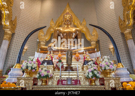 Pure Golden Buddha Statue im Wat Traimit Tempel in Chinatown, Bangkok, Thailand Stockfoto